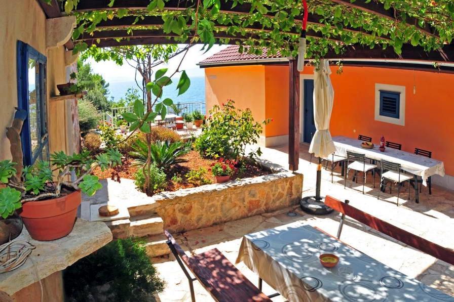 Seaside Secluded Apartments Cove Tvrdni Dolac, Hvar - 4008 Gdinj Exteriör bild